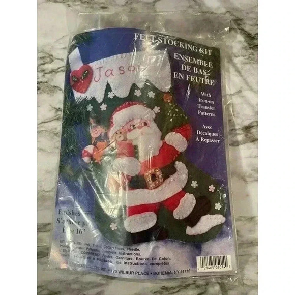 FELT STOCKINGT KIT OF SANTA NEW IN BAG - Picture 1 of 2